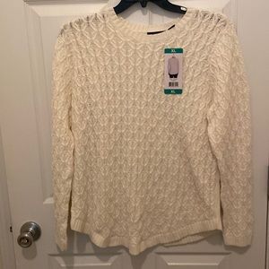 Xl cable design, bottom is shape in a u , the back is plain